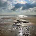 Maison Avec Jacuzzi Proche Des Plages *