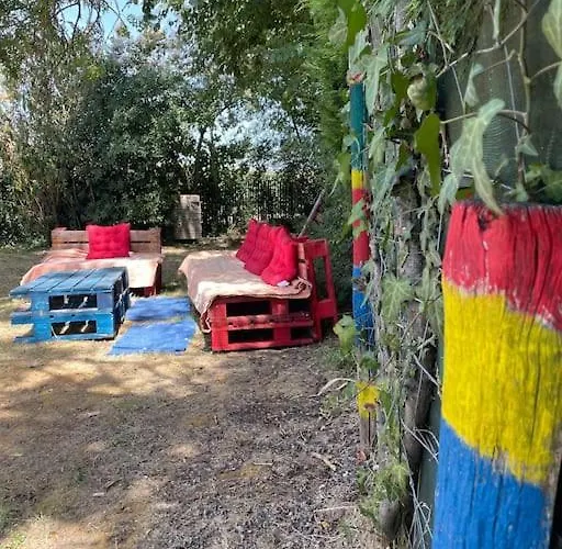Casa de Férias Maison Avec Jacuzzi Proche Des Plages Le Bernard